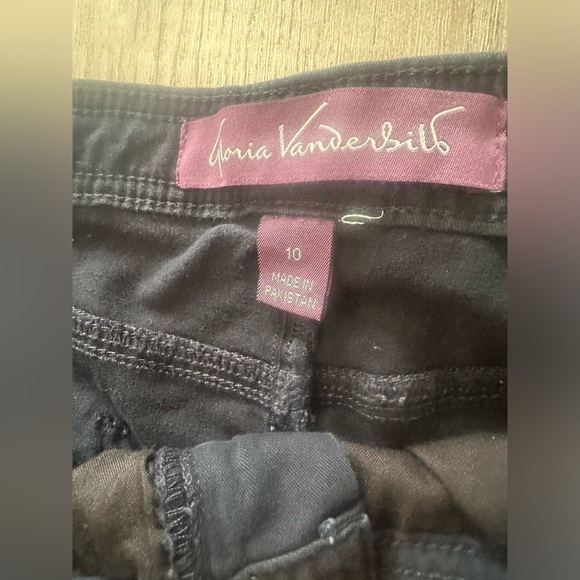 Gloria Vanderbilt Navy Blue Bermuda Shorts Size 10 - Picture 2 of 6